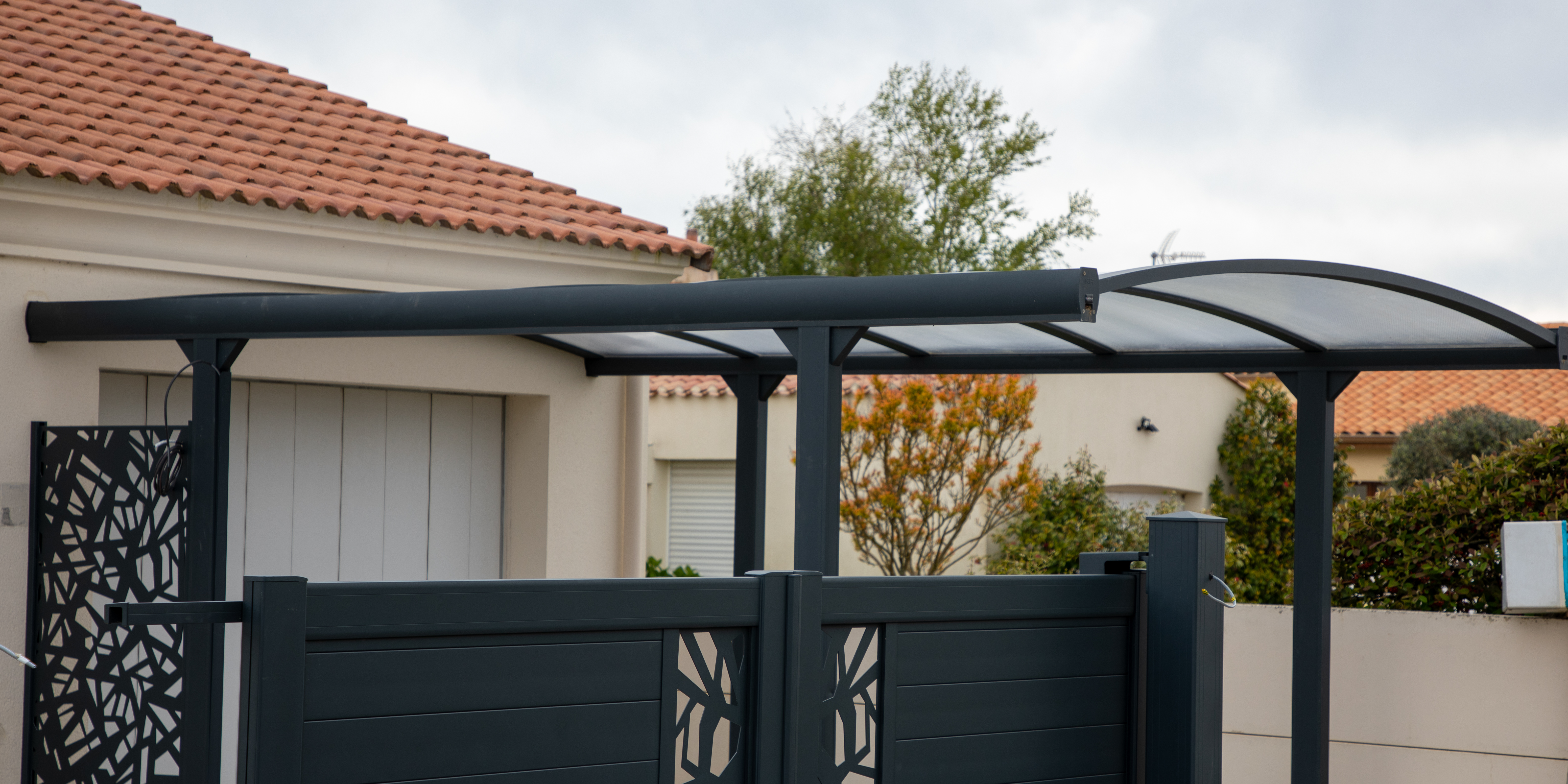 De voordelen van een carport | Offertevergelijker De voordelen van een carport | Offertevergelijker